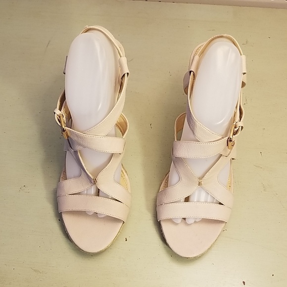 NINE WEST TAN LEATHER WEDGES - Picture 4 of 6